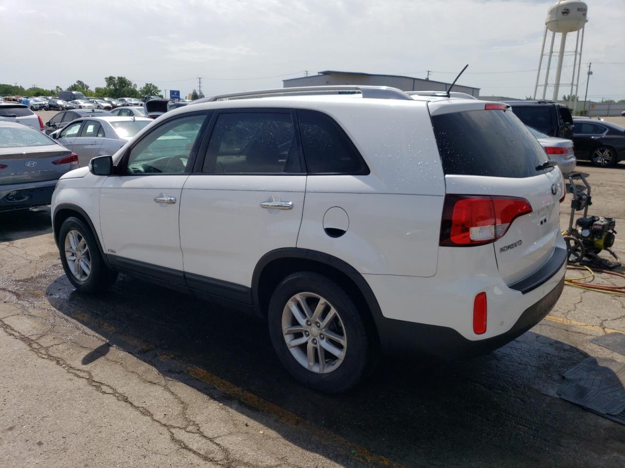 2015 KIA SORENTO LX - Image 2