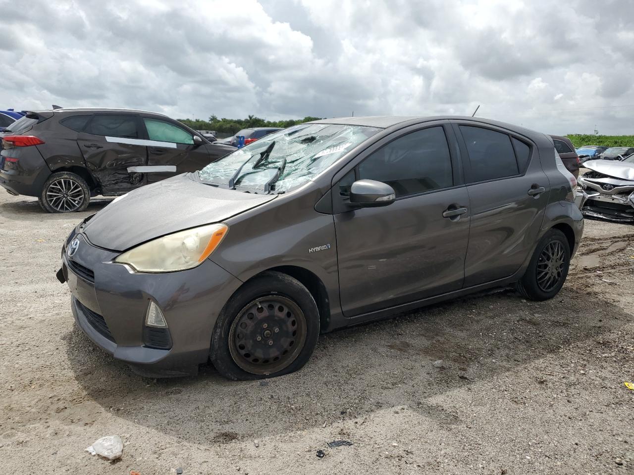 2013 TOYOTA PRIUS C