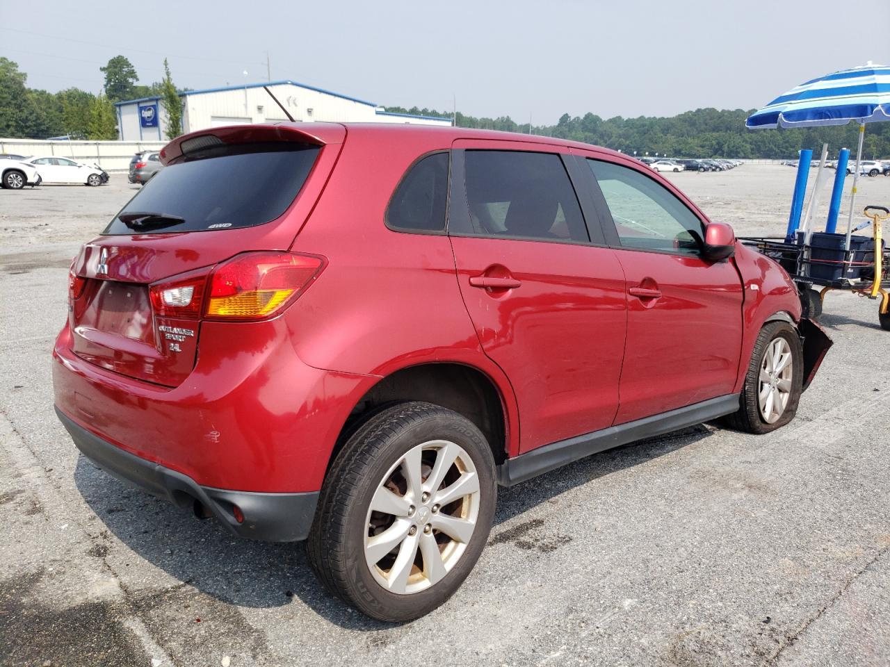 2015 MITSUBISHI OUTLANDER - Фото 3