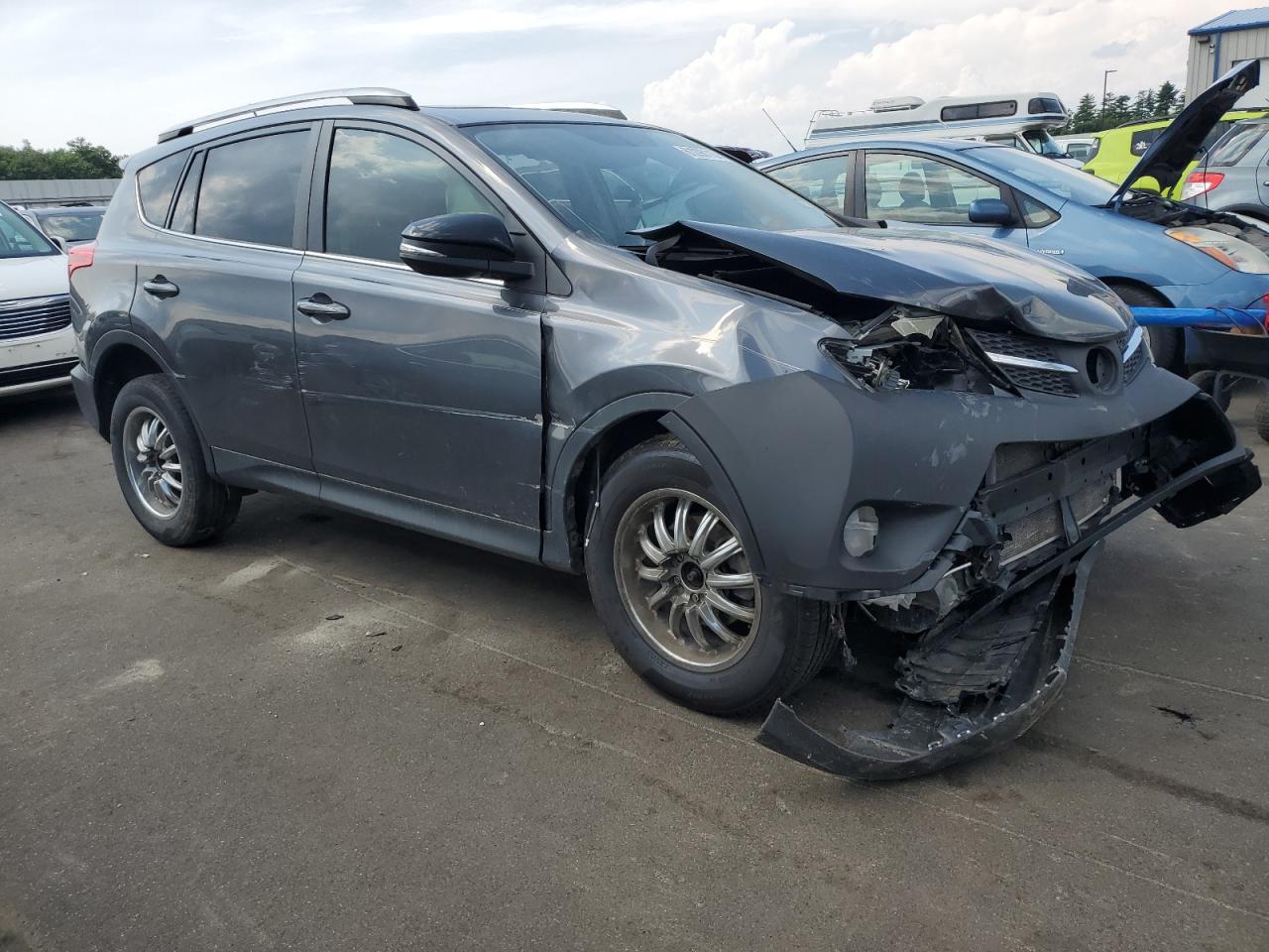 2015 TOYOTA RAV4 XLE - Фото 4