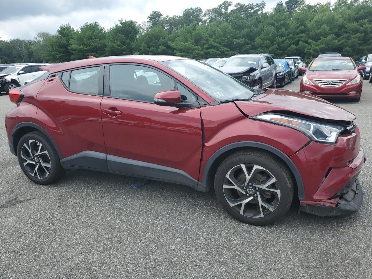 2018 TOYOTA C-HR XLE - Фото 4