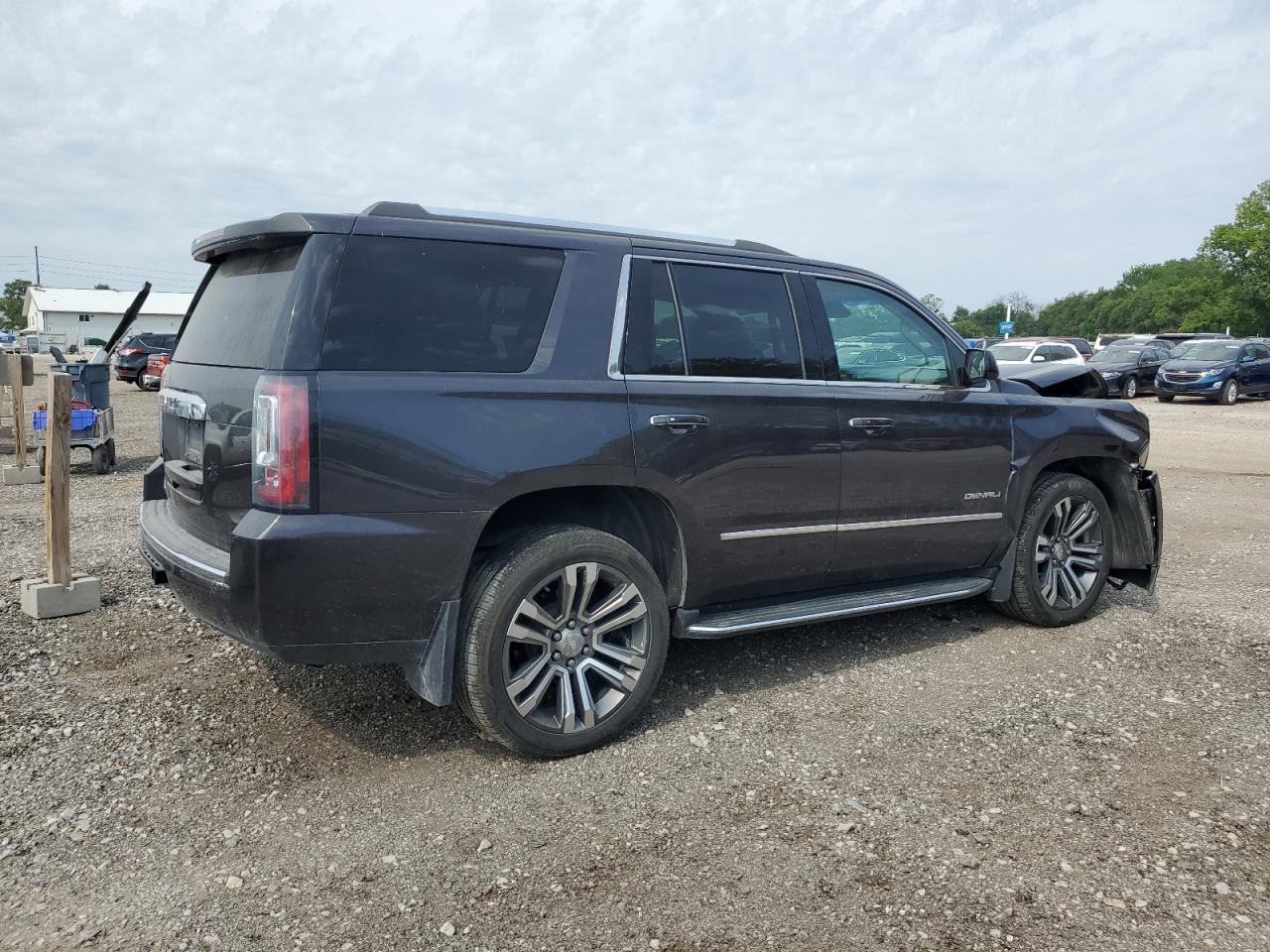 2017 GMC YUKON DENA - Фото 3