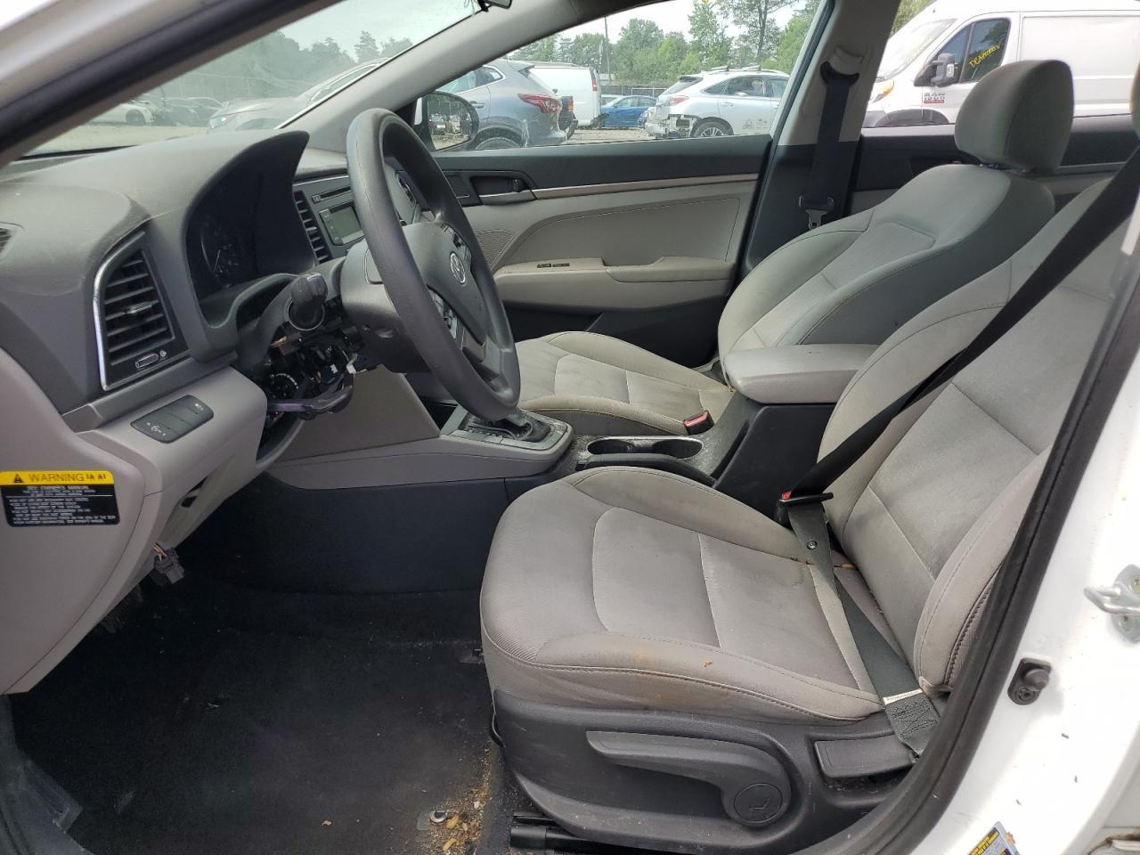 2017 HYUNDAI ELANTRA SE - Фото 7