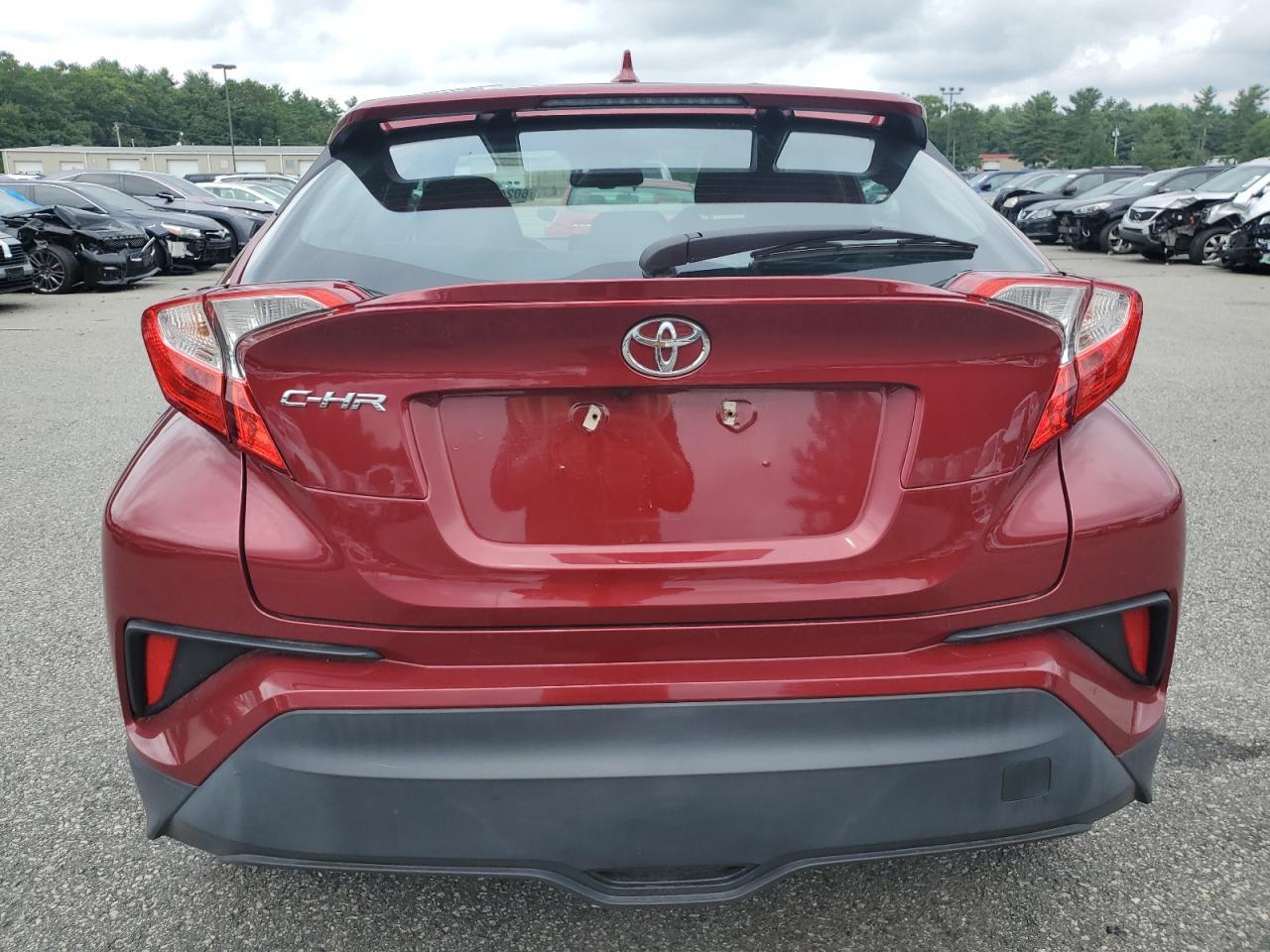 2018 TOYOTA C-HR XLE - Фото 6