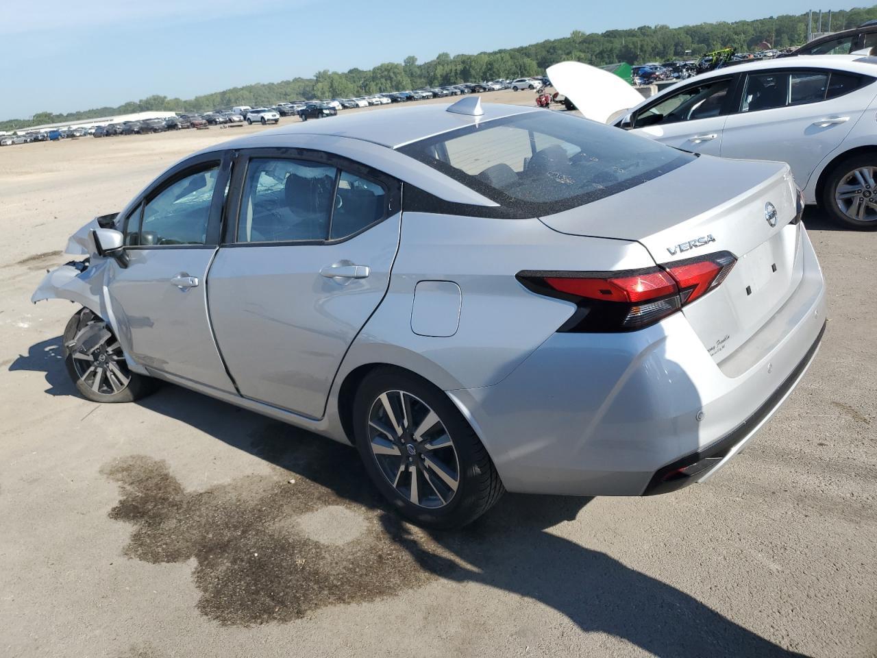 2021 NISSAN VERSA SV - Image 2