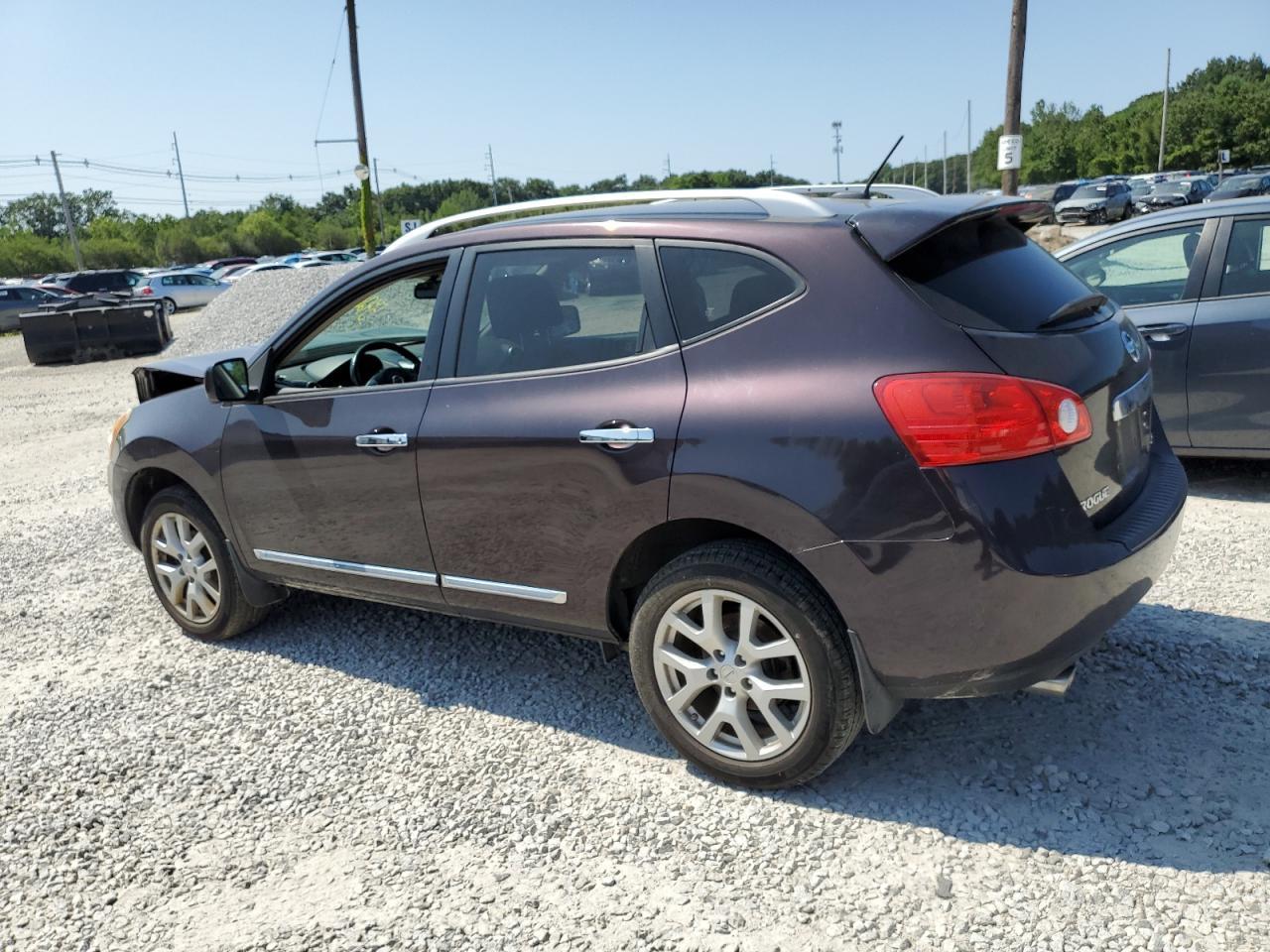 2013 NISSAN ROGUE S - Image 2