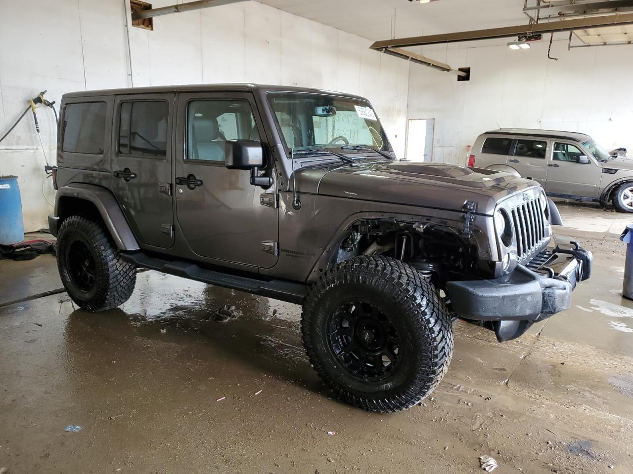 2017 JEEP WRANGLER U - Image 4