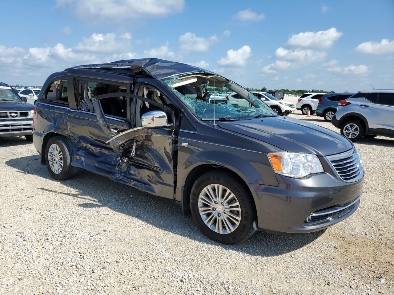 2014 CHRYSLER TOWN & COU - Фото 4