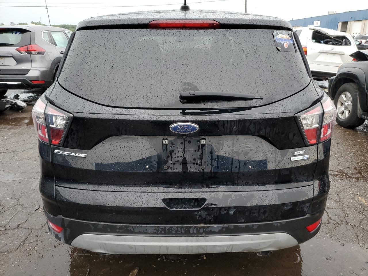 2017 FORD ESCAPE SE - Фото 6