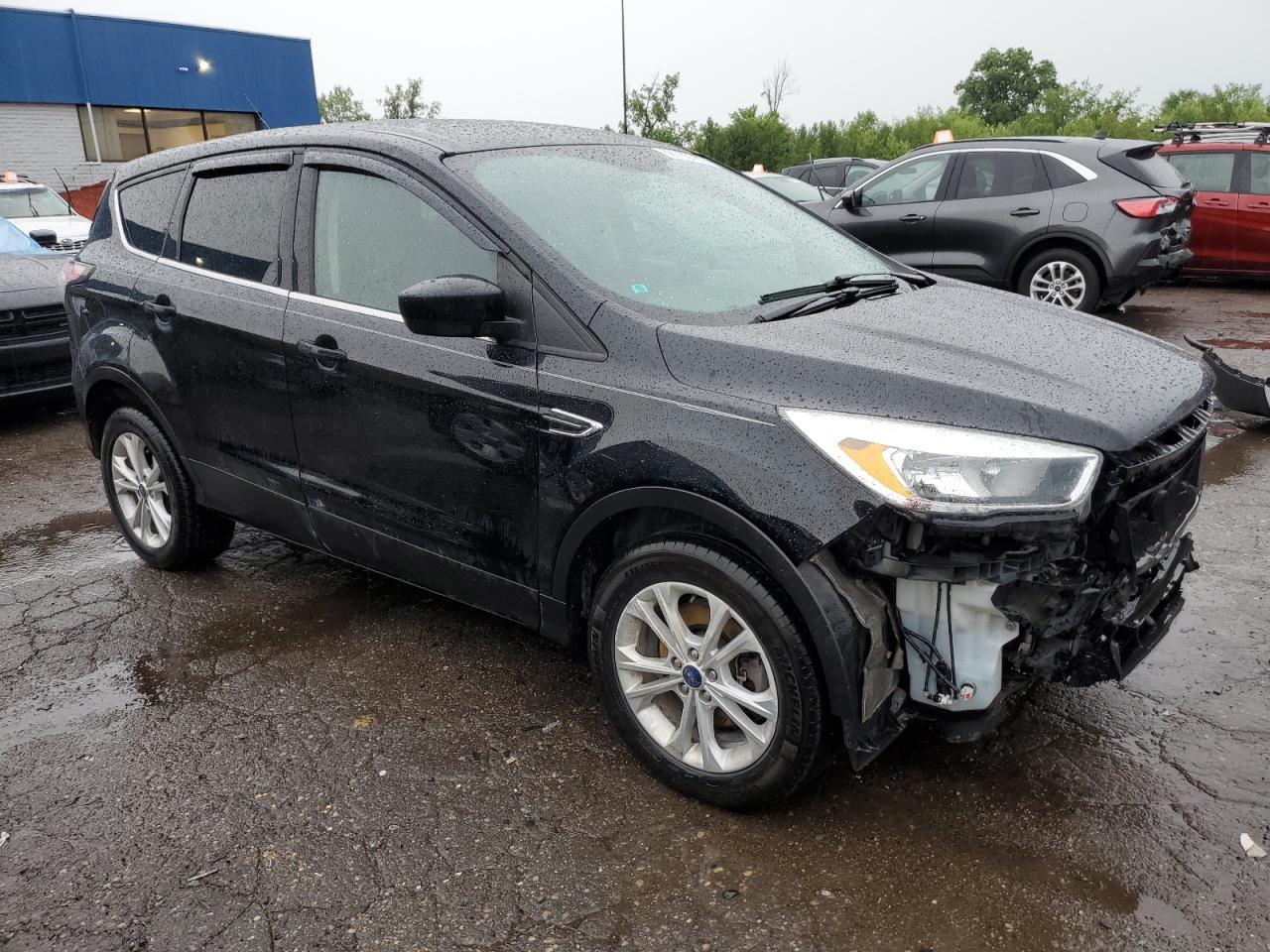 2017 FORD ESCAPE SE - Фото 4