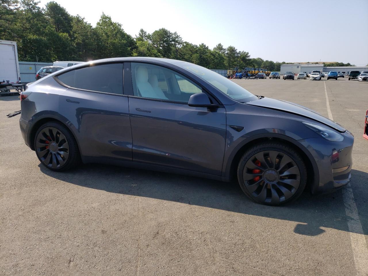 2022 TESLA MODEL Y - Image 4
