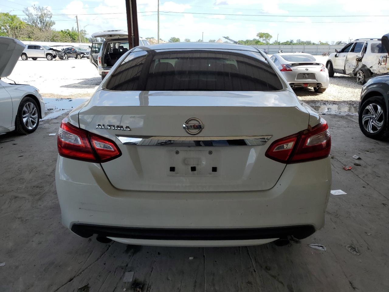 2017 NISSAN ALTIMA 2.5 - Фото 6