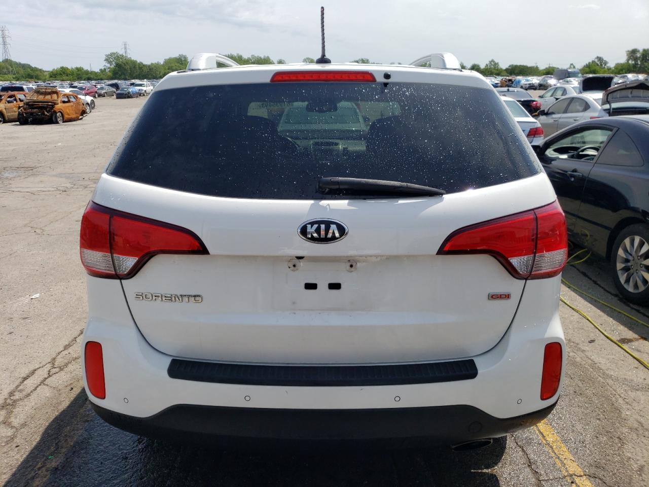 2015 KIA SORENTO LX - Image 6