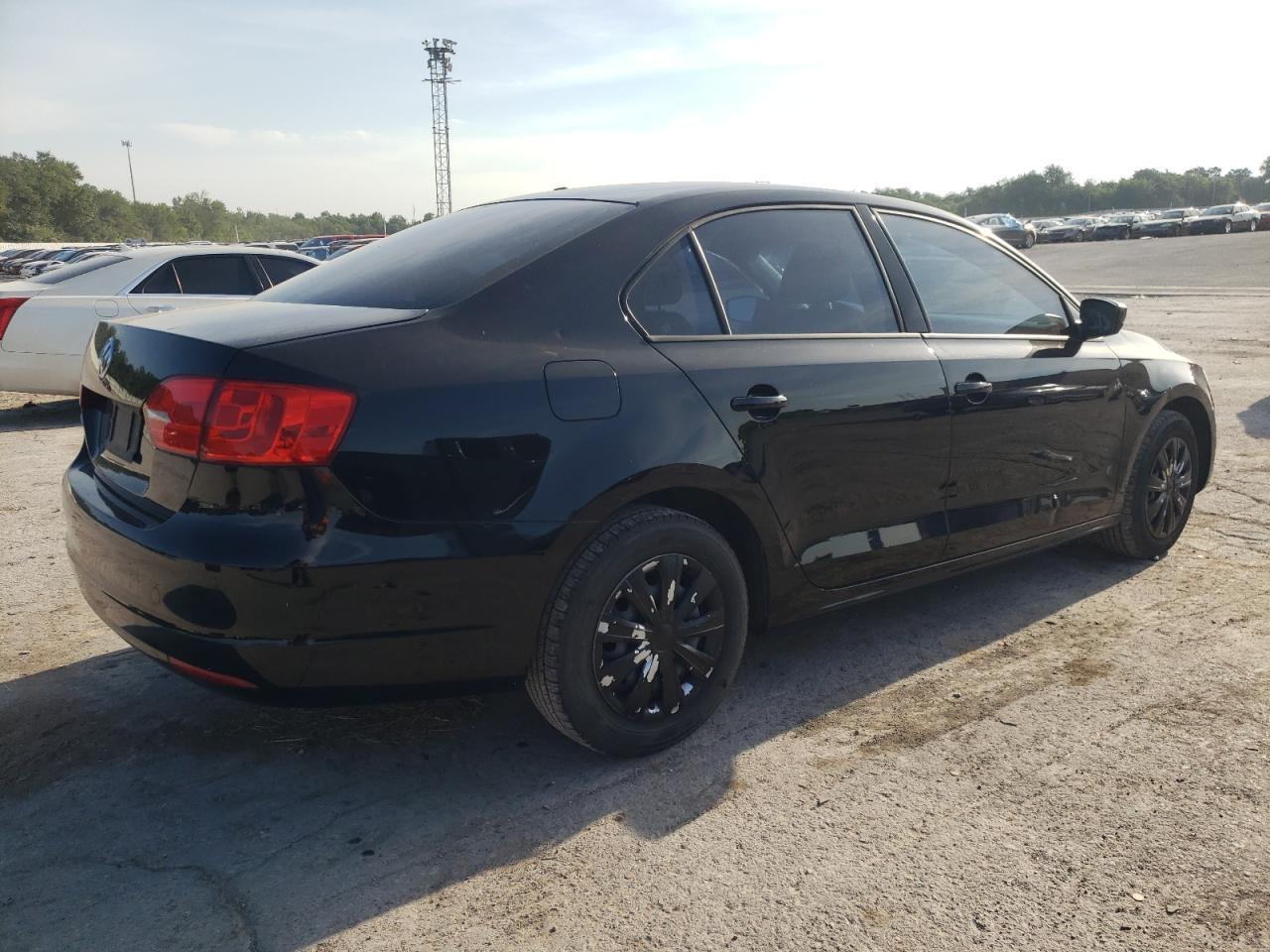 2013 VOLKSWAGEN JETTA BASE - Фото 3