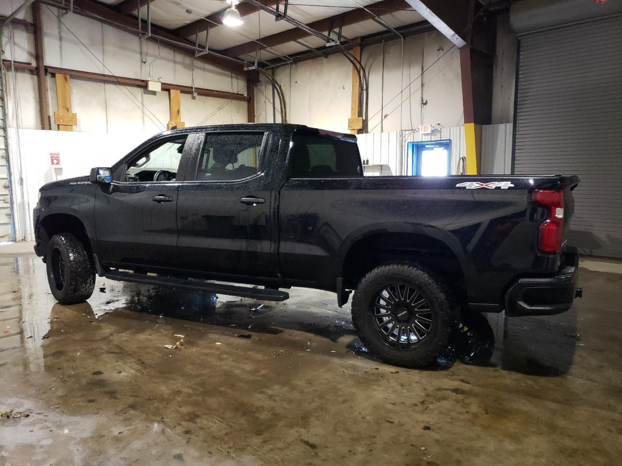 2019 CHEVROLET SILVERADO - Image 2