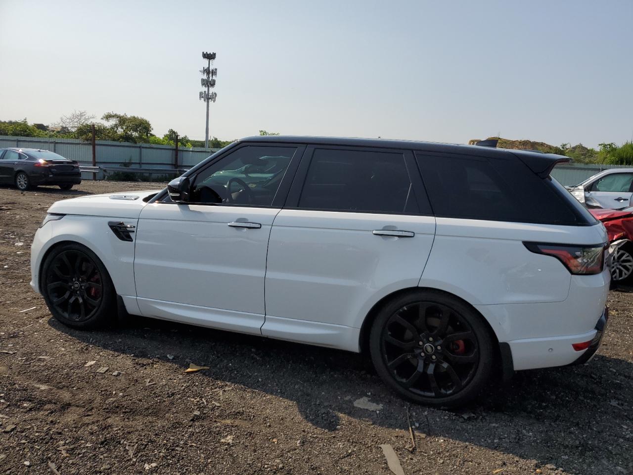 2022 LAND ROVER RANGE ROVE - Image 2
