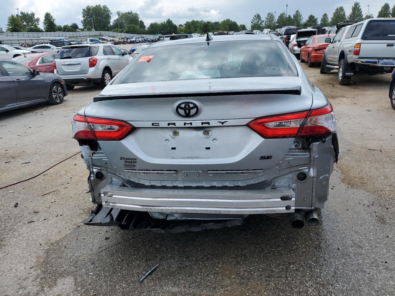 2020 TOYOTA CAMRY SE - Image 6