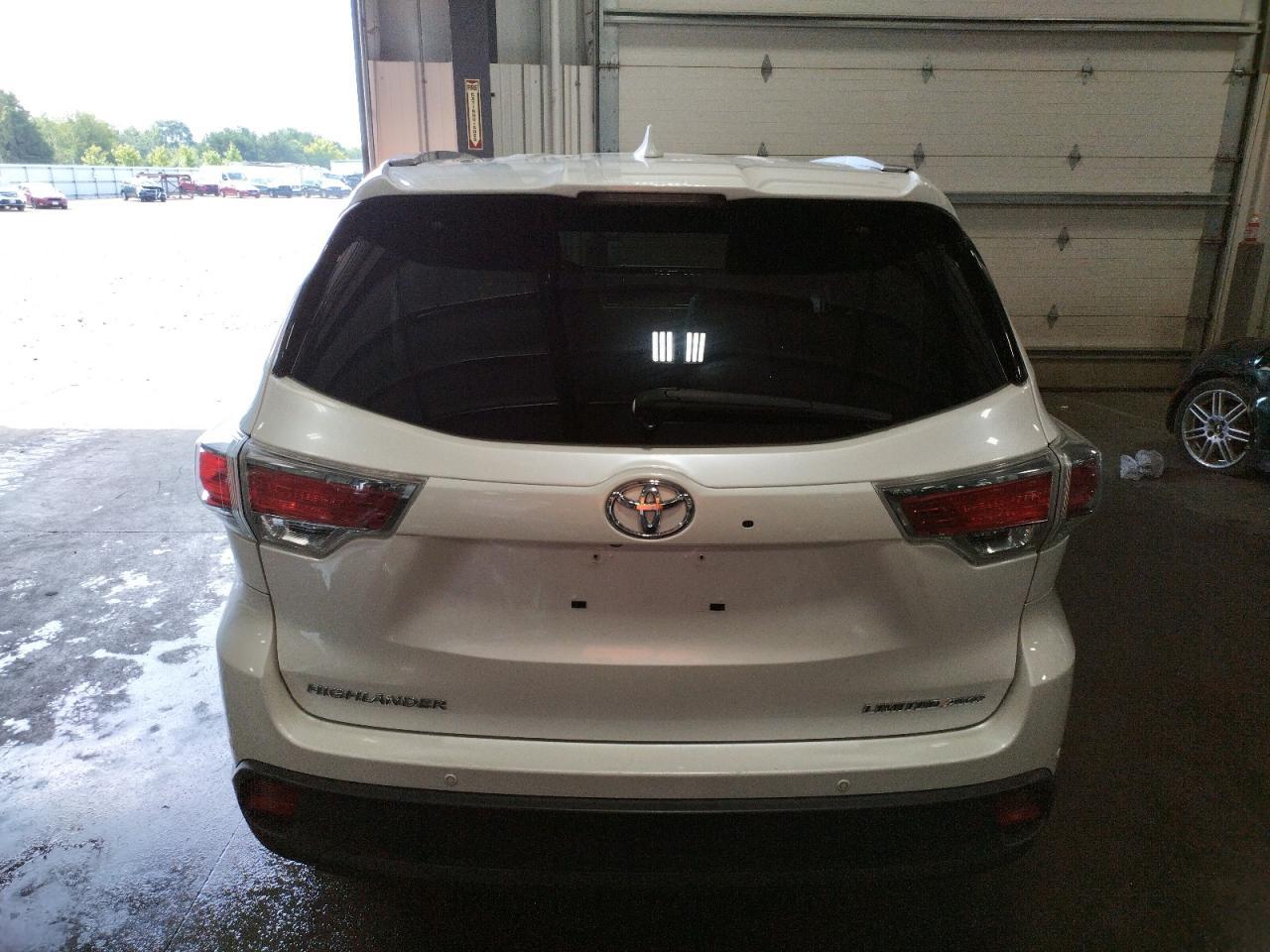 2015 TOYOTA HIGHLANDER - Фото 6