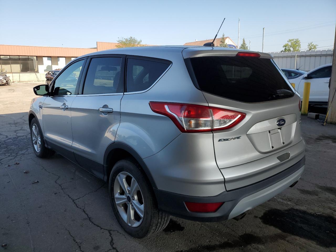 2015 FORD ESCAPE SE - Image 2
