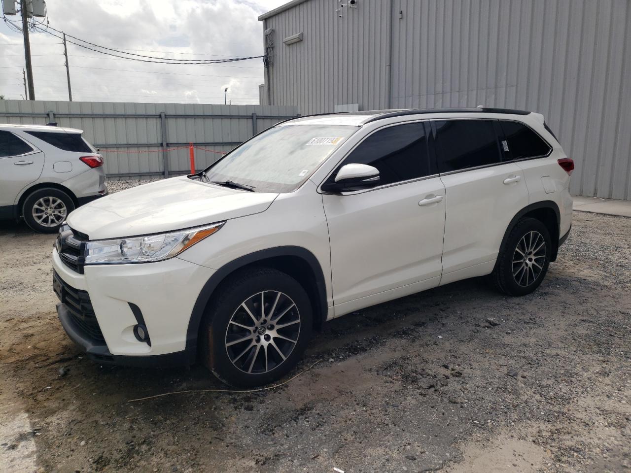 2018 TOYOTA HIGHLANDER