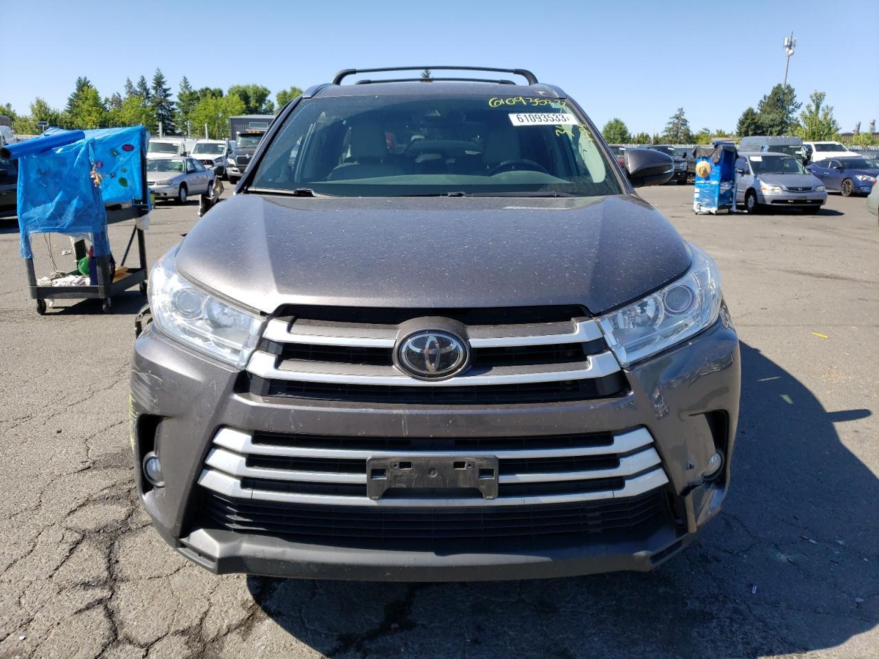 2019 TOYOTA HIGHLANDER - Image 5
