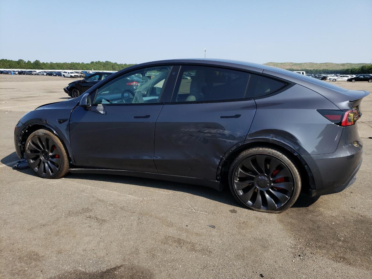 2022 TESLA MODEL Y - Image 2