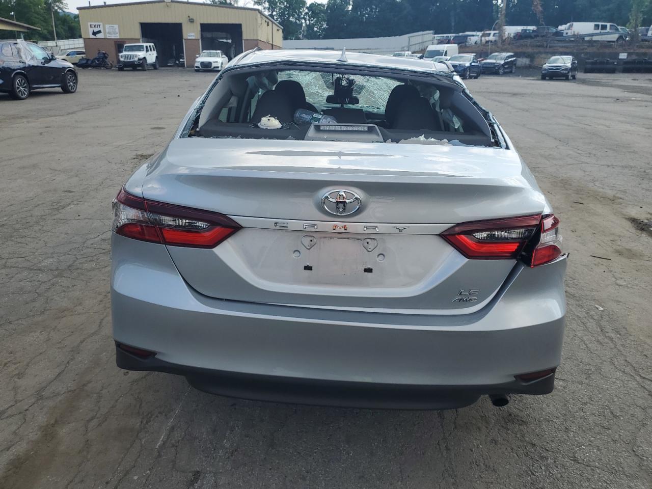 2023 TOYOTA CAMRY LE - Фото 6