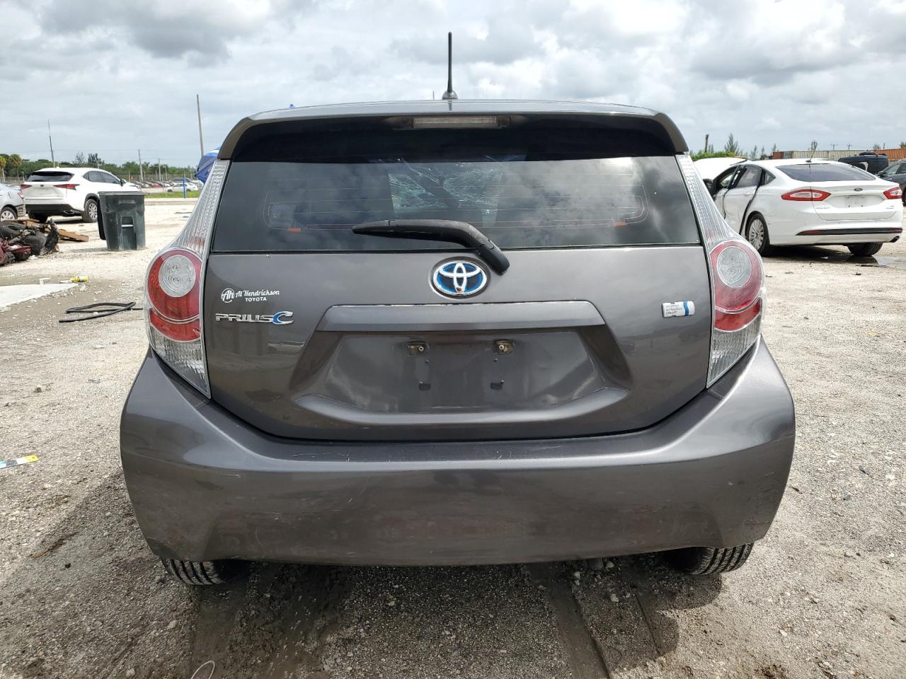2013 TOYOTA PRIUS C - Фото 6