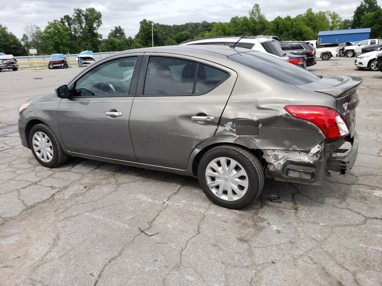2016 NISSAN VERSA S - Фото 2