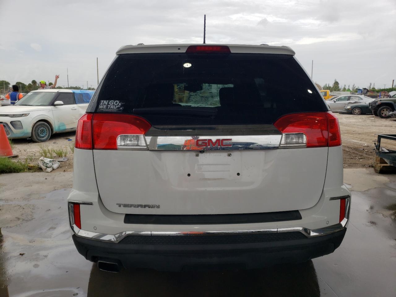2016 GMC TERRAIN SL - Image 6