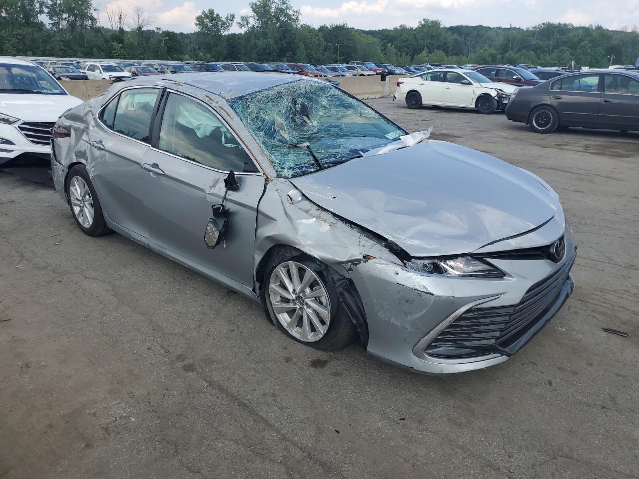 2023 TOYOTA CAMRY LE - Фото 4