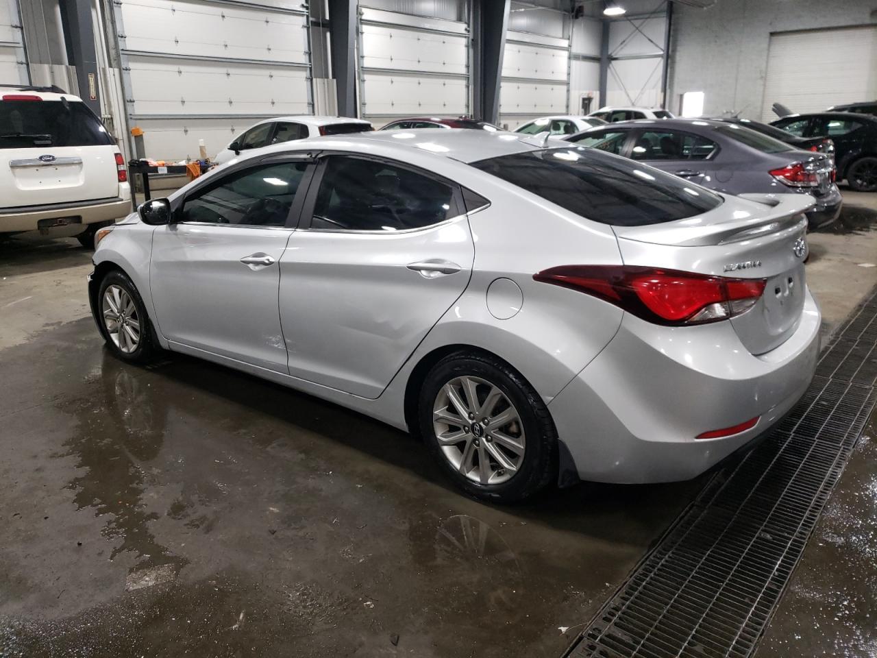 2015 HYUNDAI ELANTRA SE - Image 2