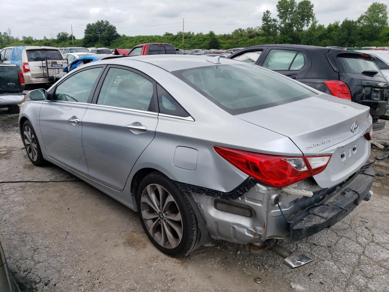 2013 HYUNDAI SONATA SE - Фото 2