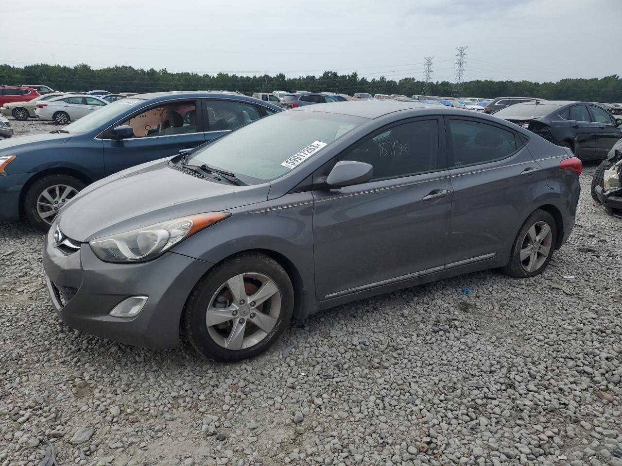 2013 HYUNDAI ELANTRA GL