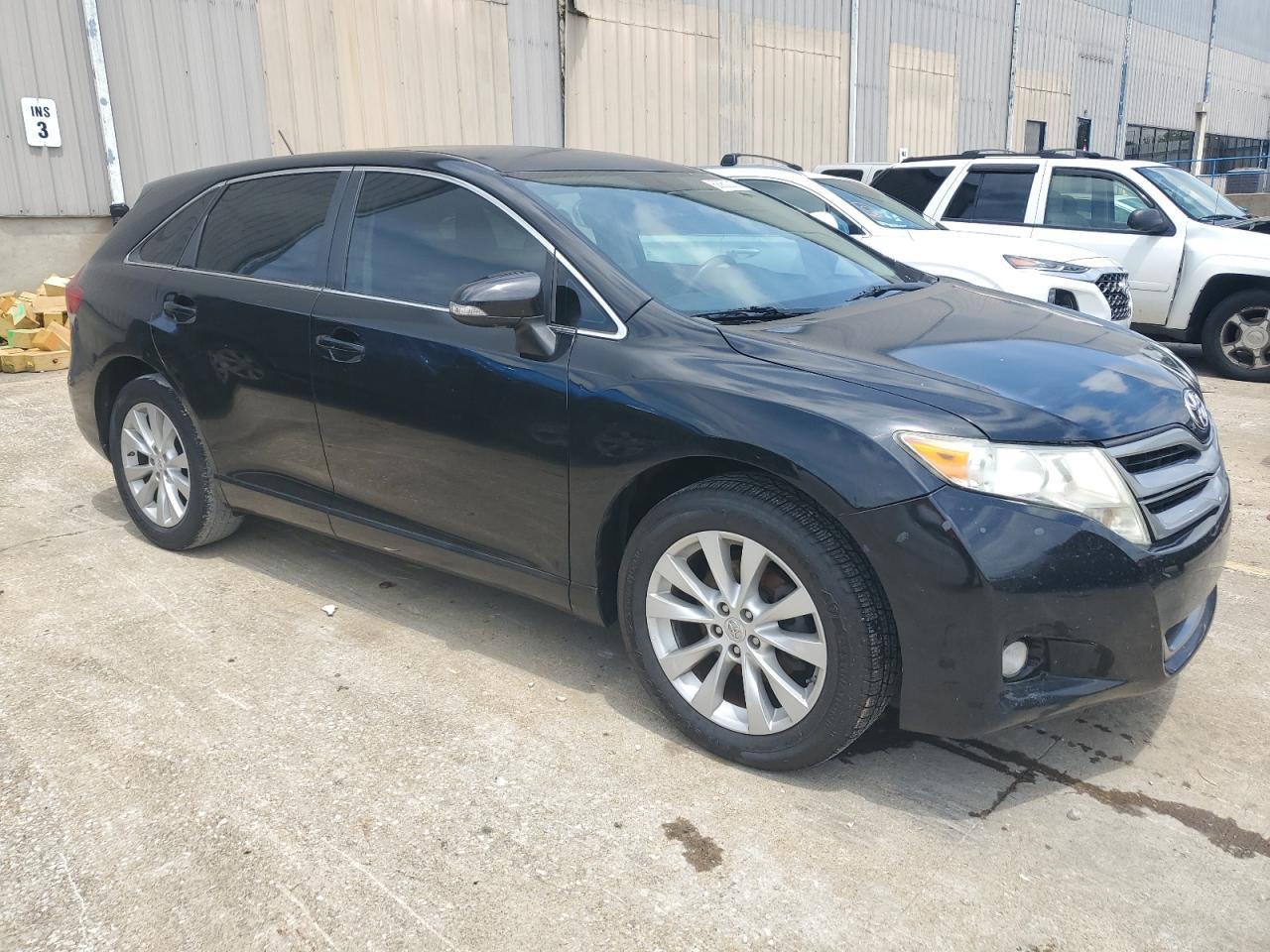 2013 TOYOTA VENZA LE - Фото 4