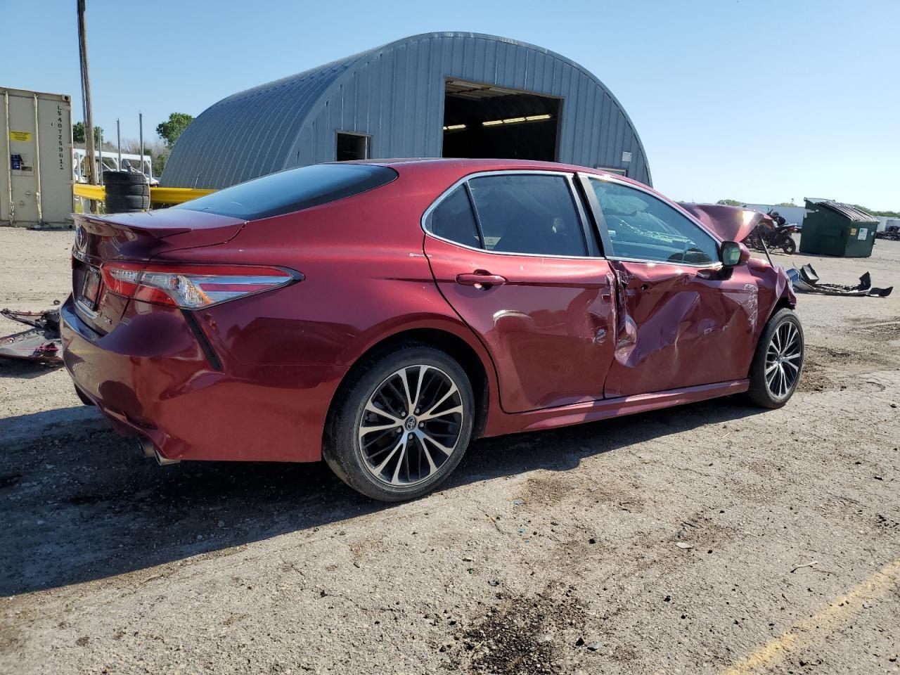 2018 TOYOTA CAMRY L - Image 3