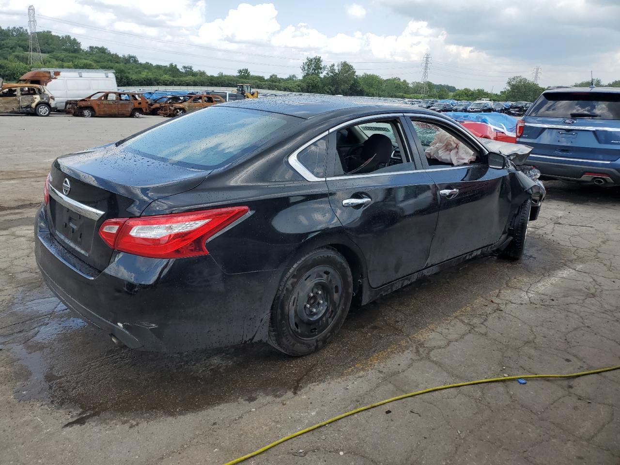 2017 NISSAN ALTIMA 2.5 - Фото 3