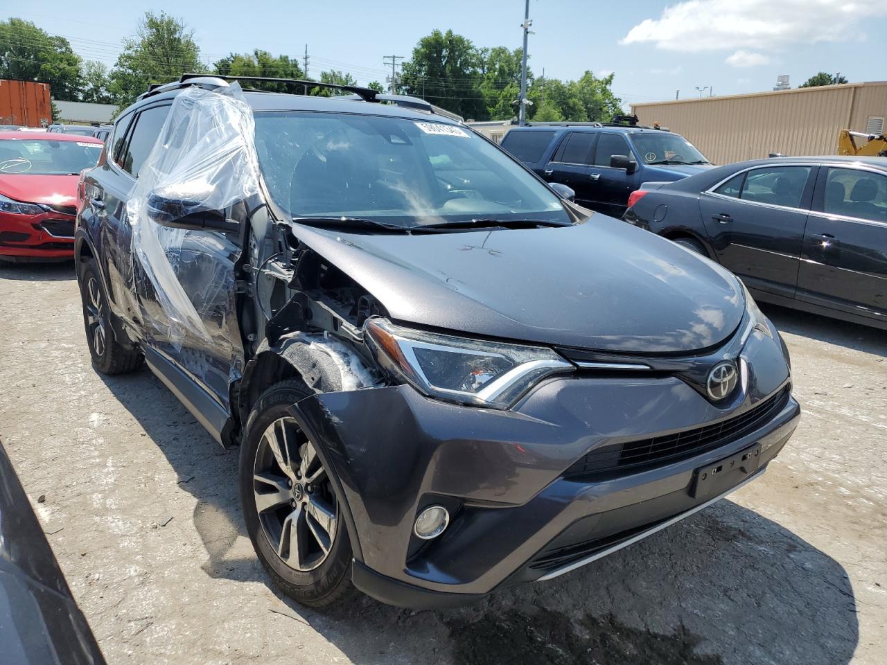 2017 TOYOTA RAV4 XLE - Фото 4