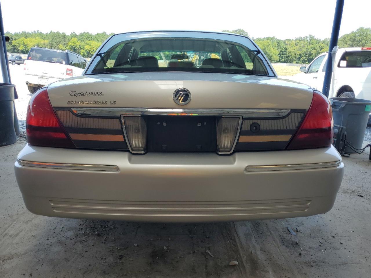 2010 MERCURY GRAND MARQ - Image 6