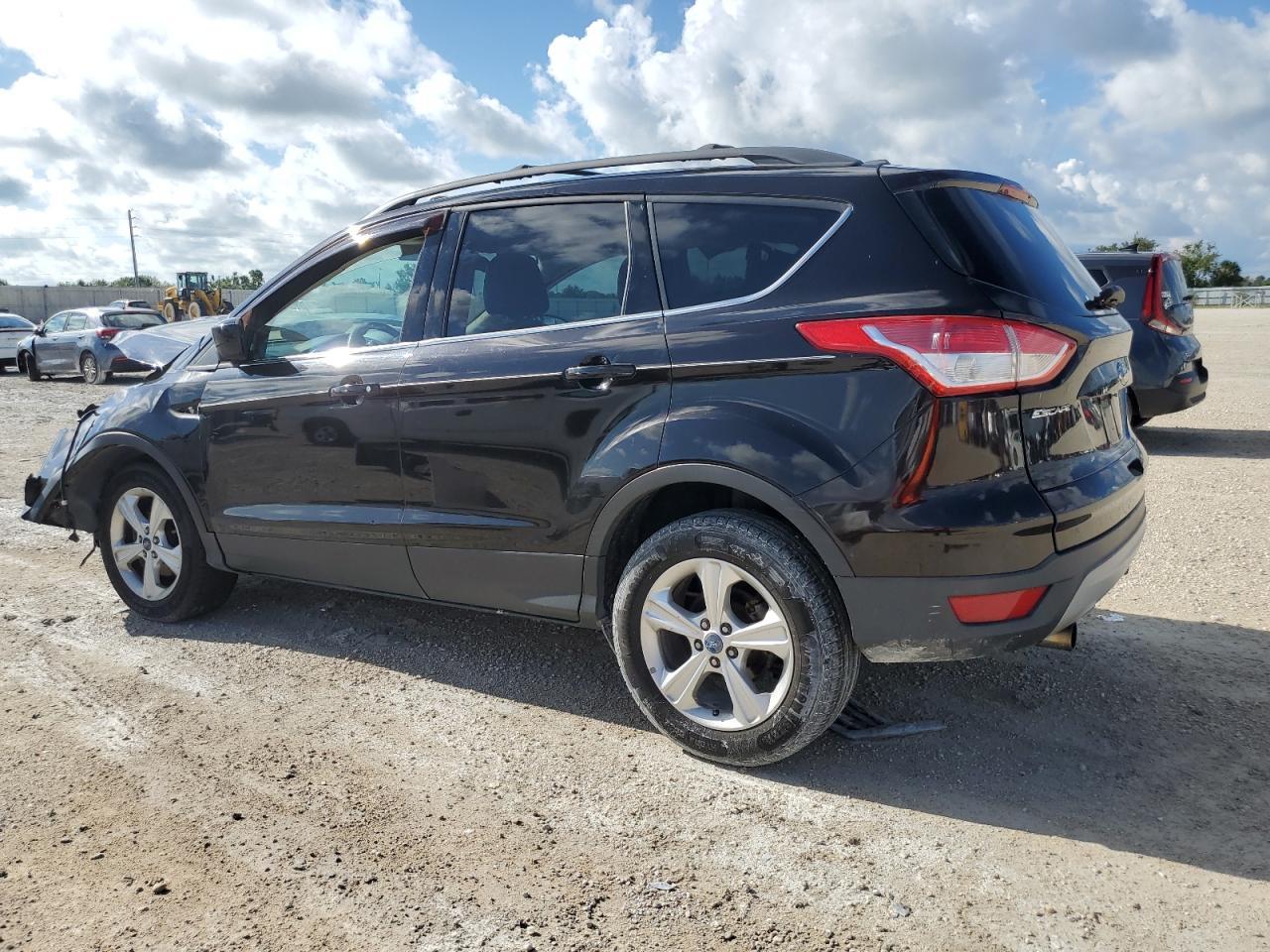2013 FORD ESCAPE SE - Image 2
