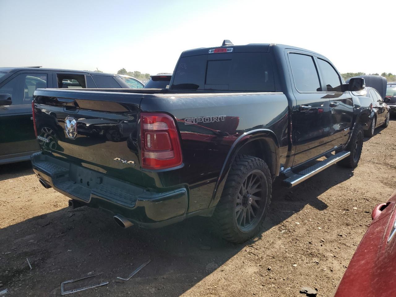 2019 RAM 1500 LARAM - Фото 3