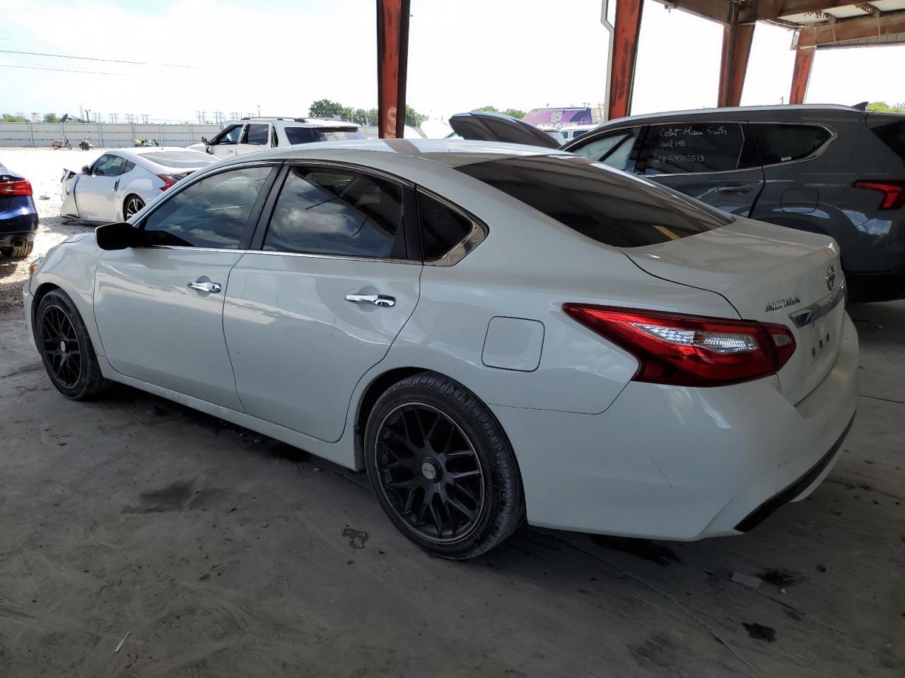 2017 NISSAN ALTIMA 2.5 - Фото 2