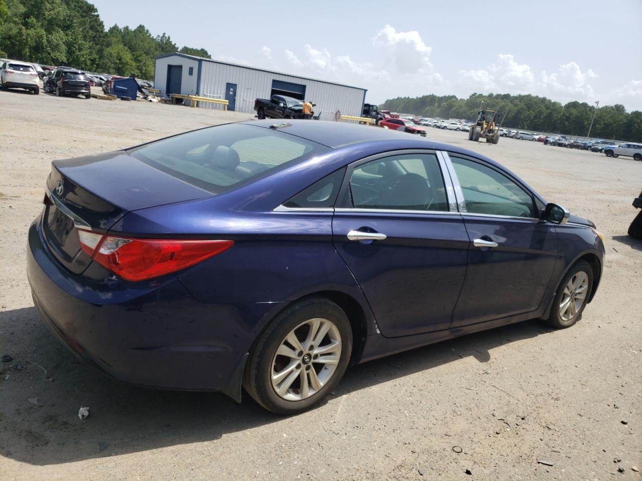 2011 HYUNDAI SONATA GLS - Image 3