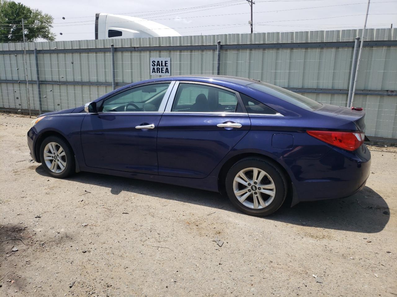 2011 HYUNDAI SONATA GLS - Image 2