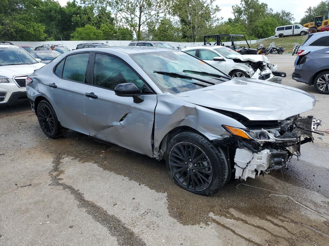 2020 TOYOTA CAMRY SE - Image 4