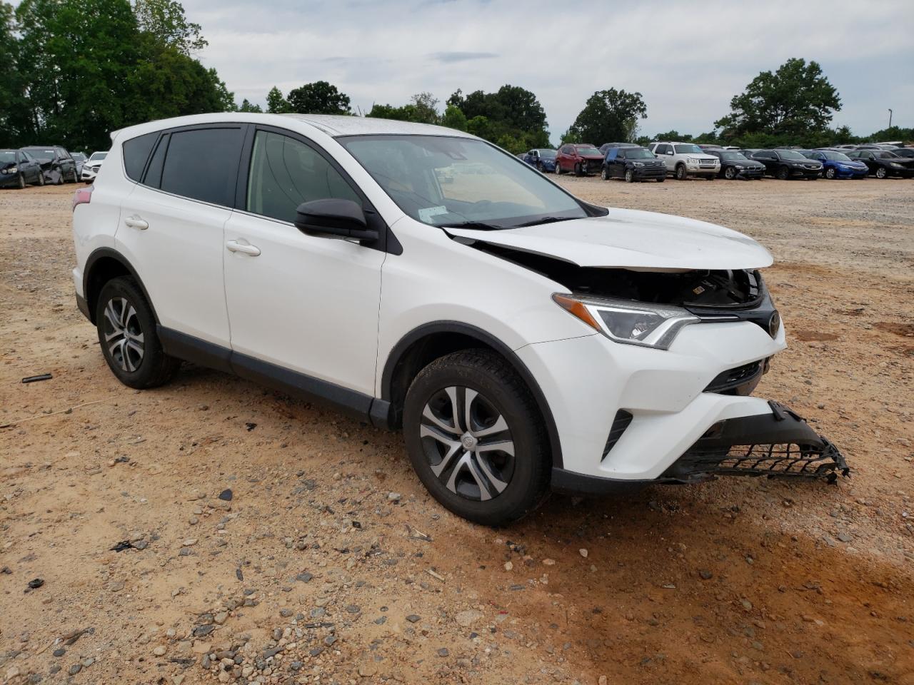 2018 TOYOTA RAV4 LE - Image 4