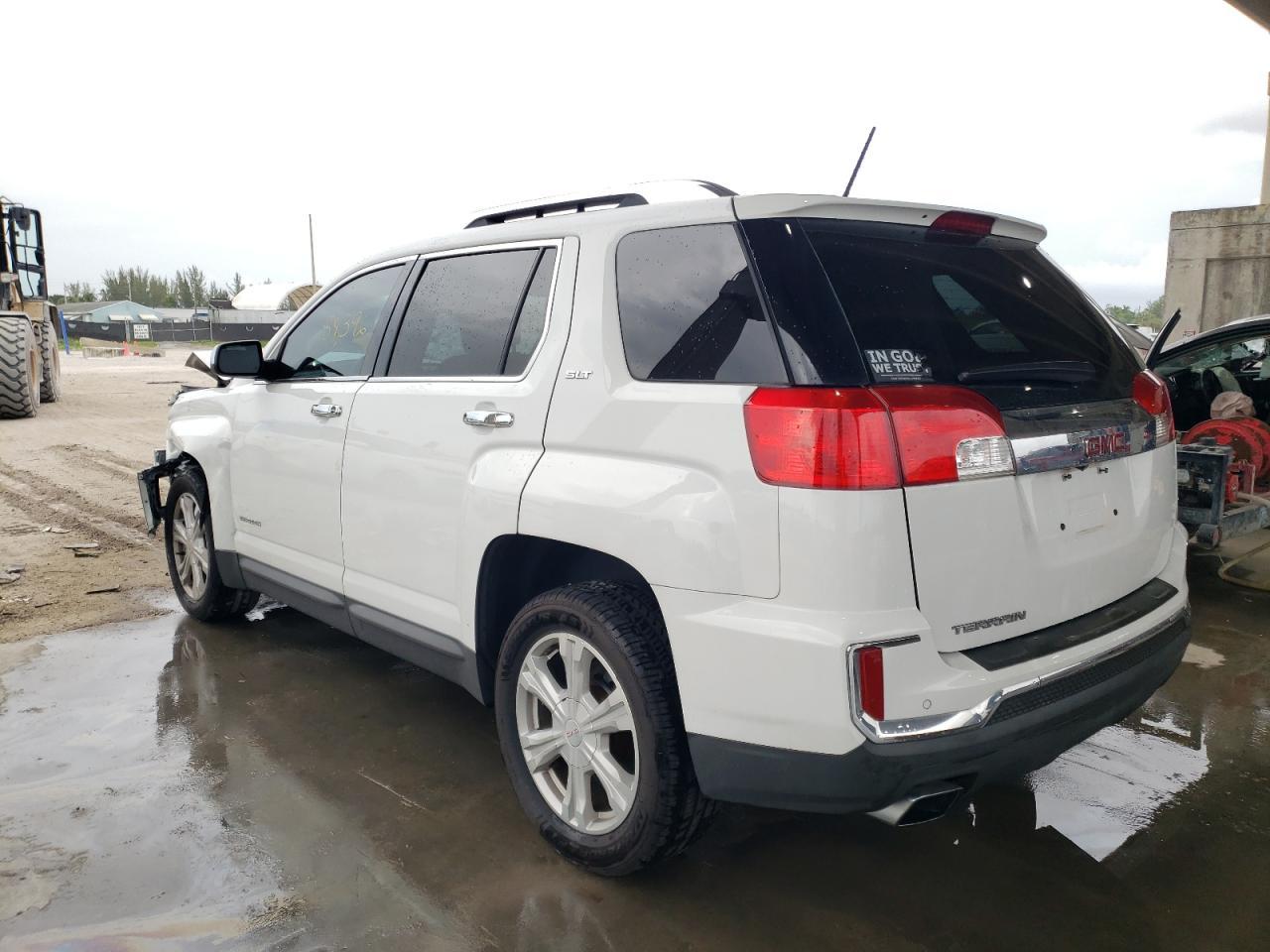 2016 GMC TERRAIN SL - Image 2