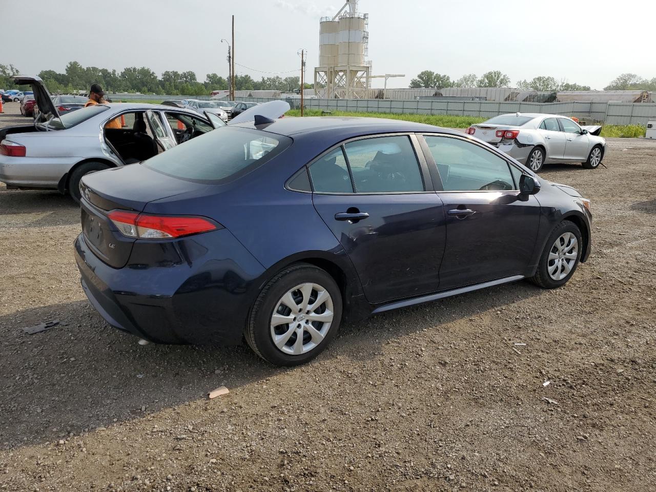 2021 TOYOTA COROLLA LE - Image 3