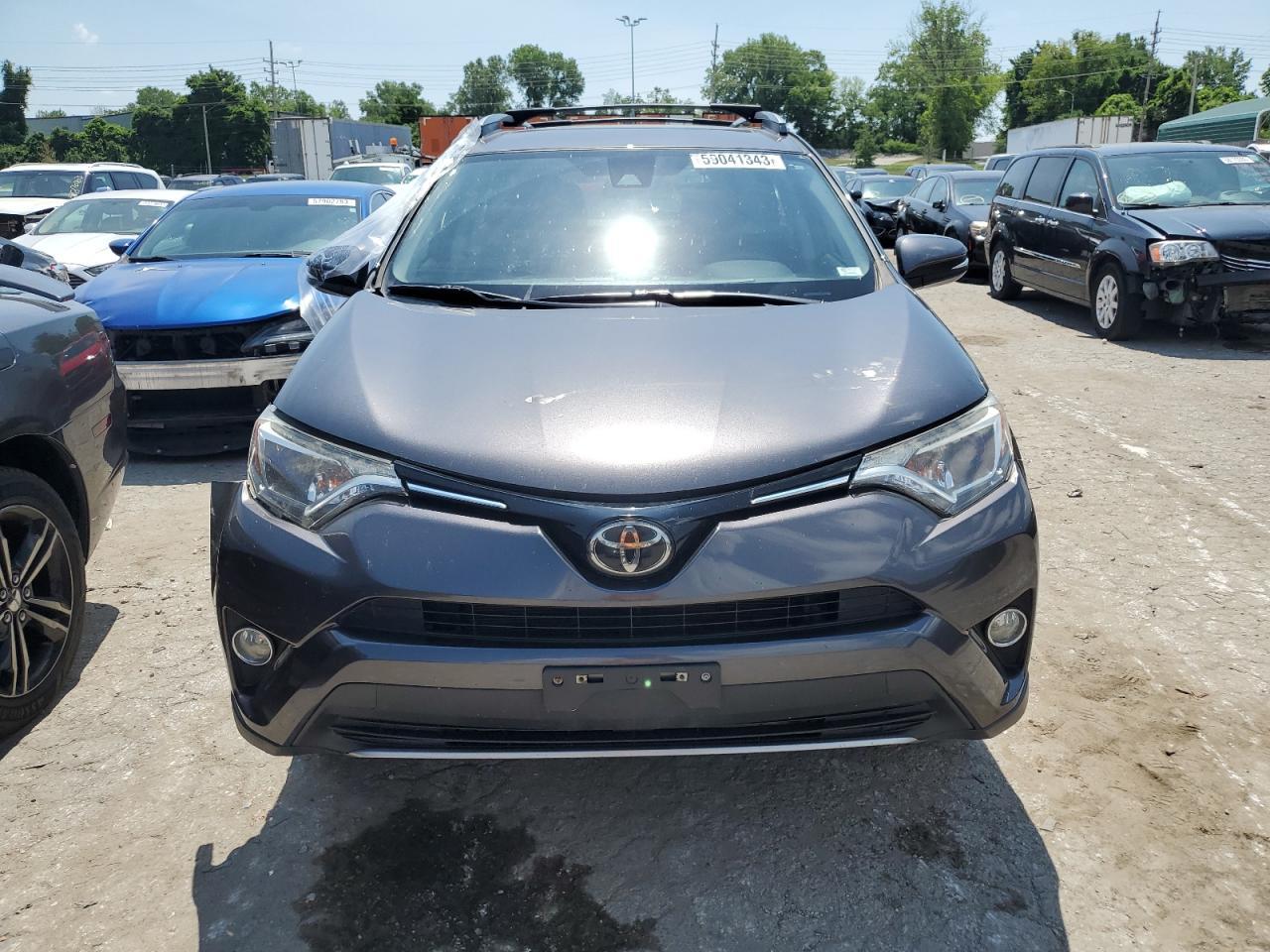 2017 TOYOTA RAV4 XLE - Фото 5