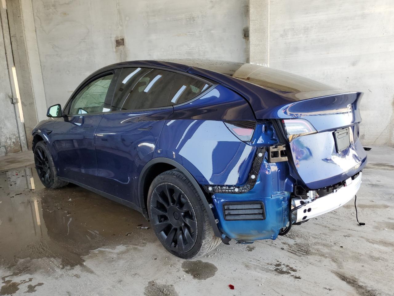 2022 TESLA MODEL Y - Image 2